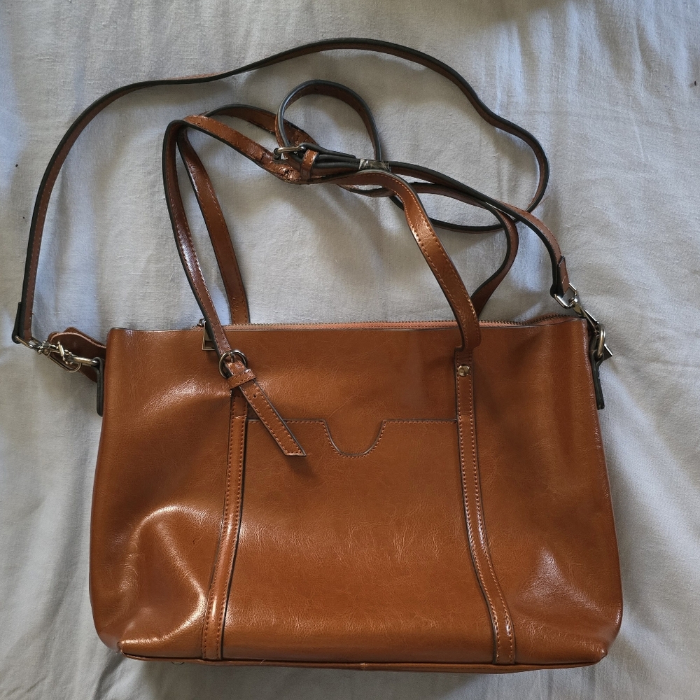 Brown Leather Purse with Wristlet
